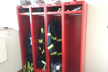  - Šatní skříňky pro hasiče